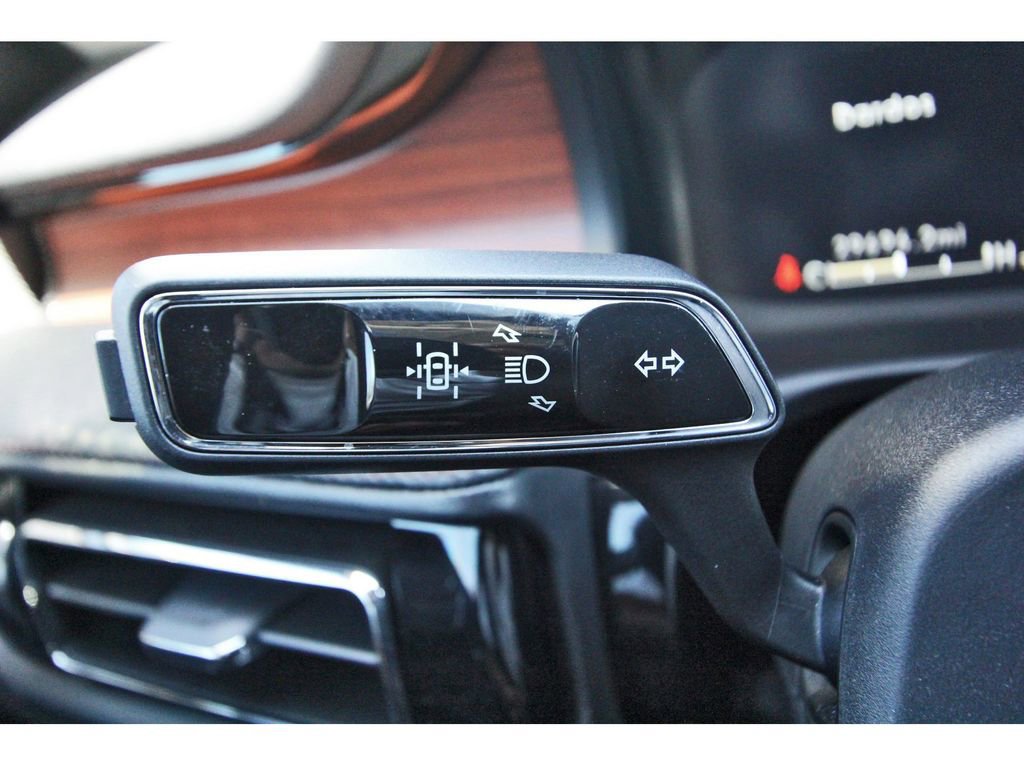 Used 2023 Lincoln Aviator Reserve w/ Equipment Group 201A RWD image 17