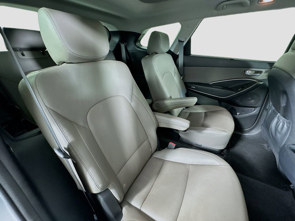 Used 2019 Hyundai Santa Fe XL FWD image 31
