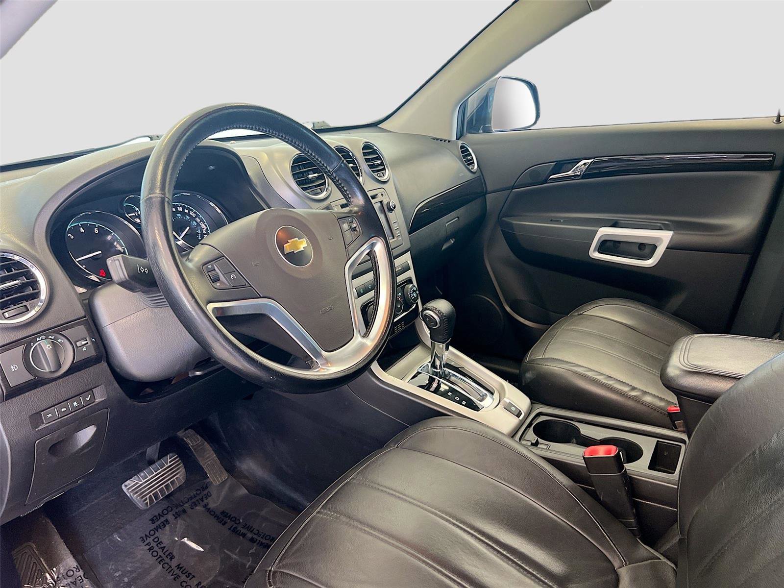 Used 2014 Chevrolet Captiva Sport LT w/ Convenience Package FWD image 11