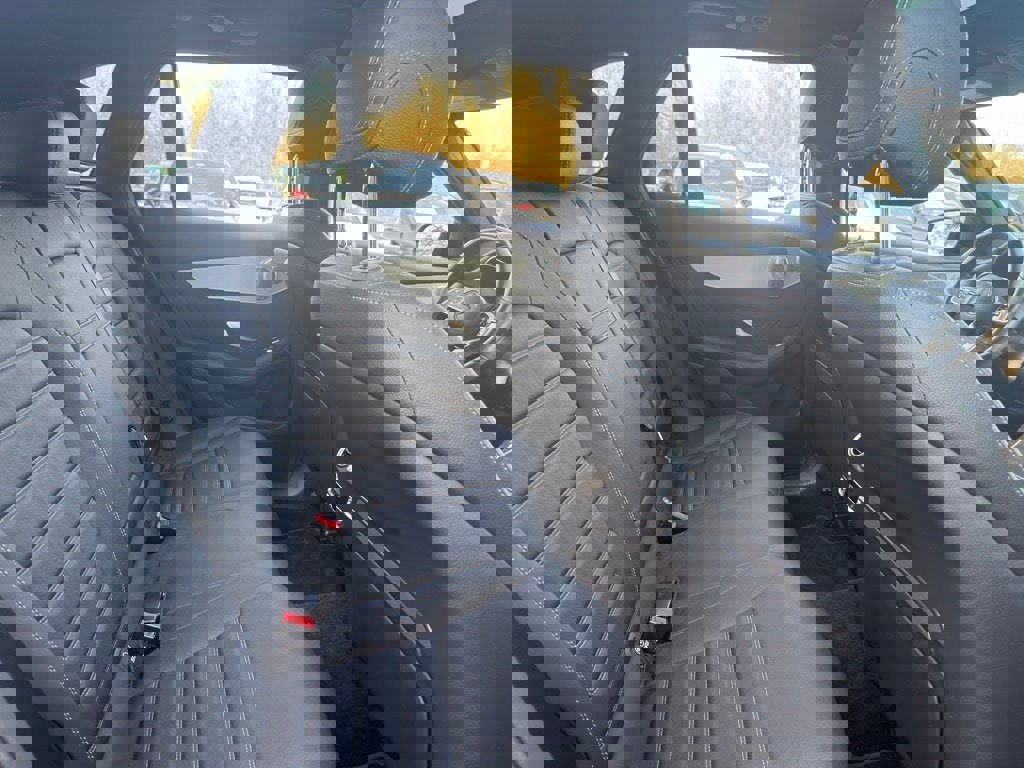 Used 2020 Mercedes-Benz GLC 300 4MATIC image 30