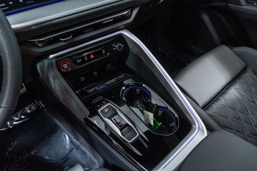 New 2026 Audi SQ5 Prestige AWD/4WD image 31