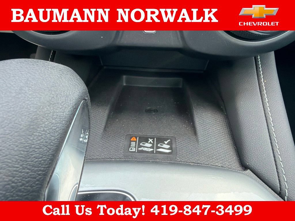 New 2025 Chevrolet Blazer LT w/ Convenience Package AWD/4WD image 19