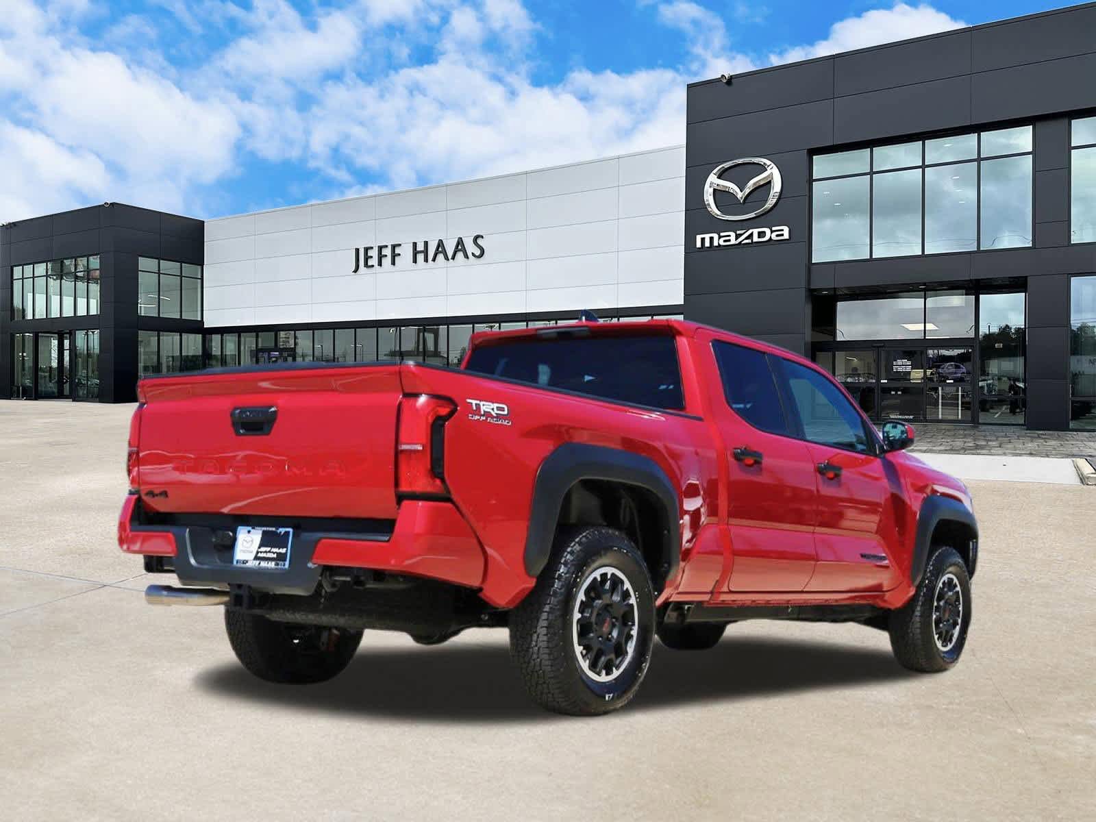 Used 2026 Toyota Tacoma TRD Off-Road AWD/4WD image 3