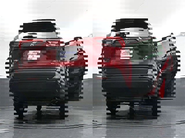 Used 2021 Toyota RAV4 XLE w/ Convenience Package image 31