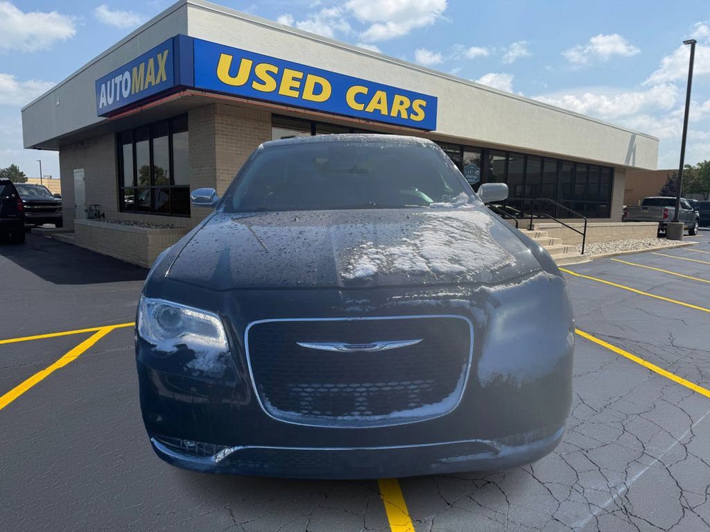 Used 2018 Chrysler 300 Limited w/ Safetytec Plus Group AWD/4WD image 3
