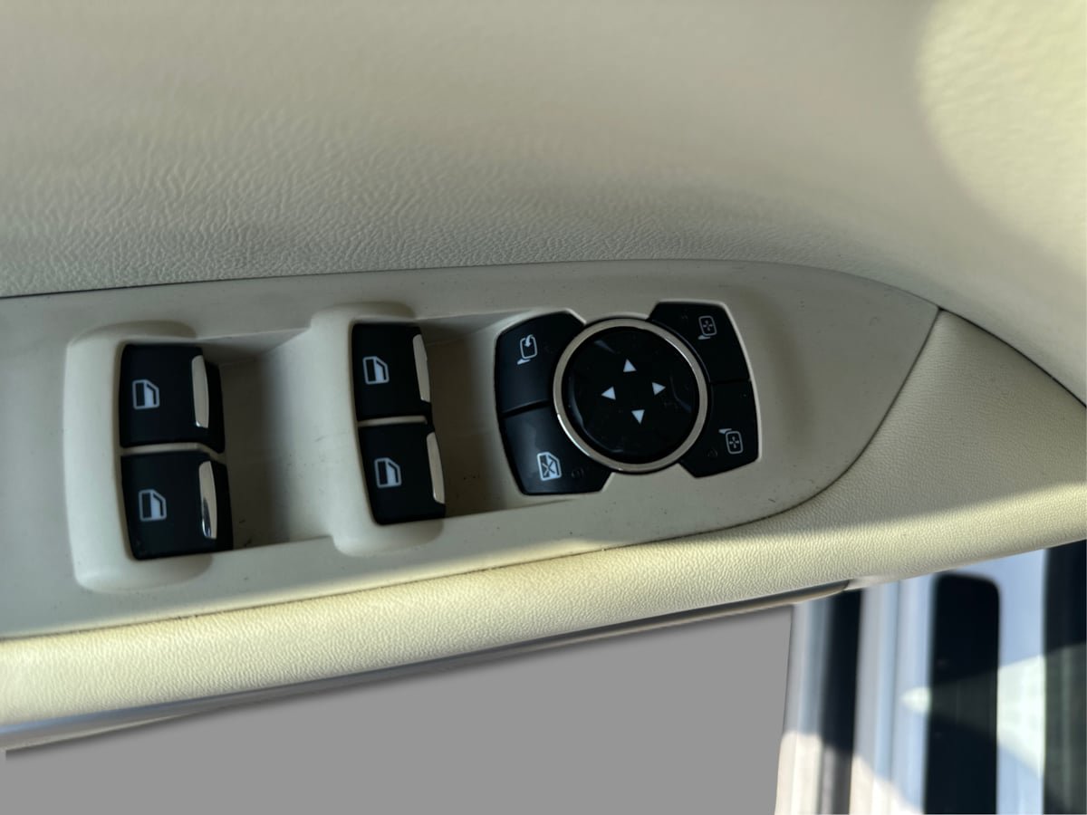 Used 2015 Lincoln MKZ AWD w/ Equipment Group 102A Reserve image 34