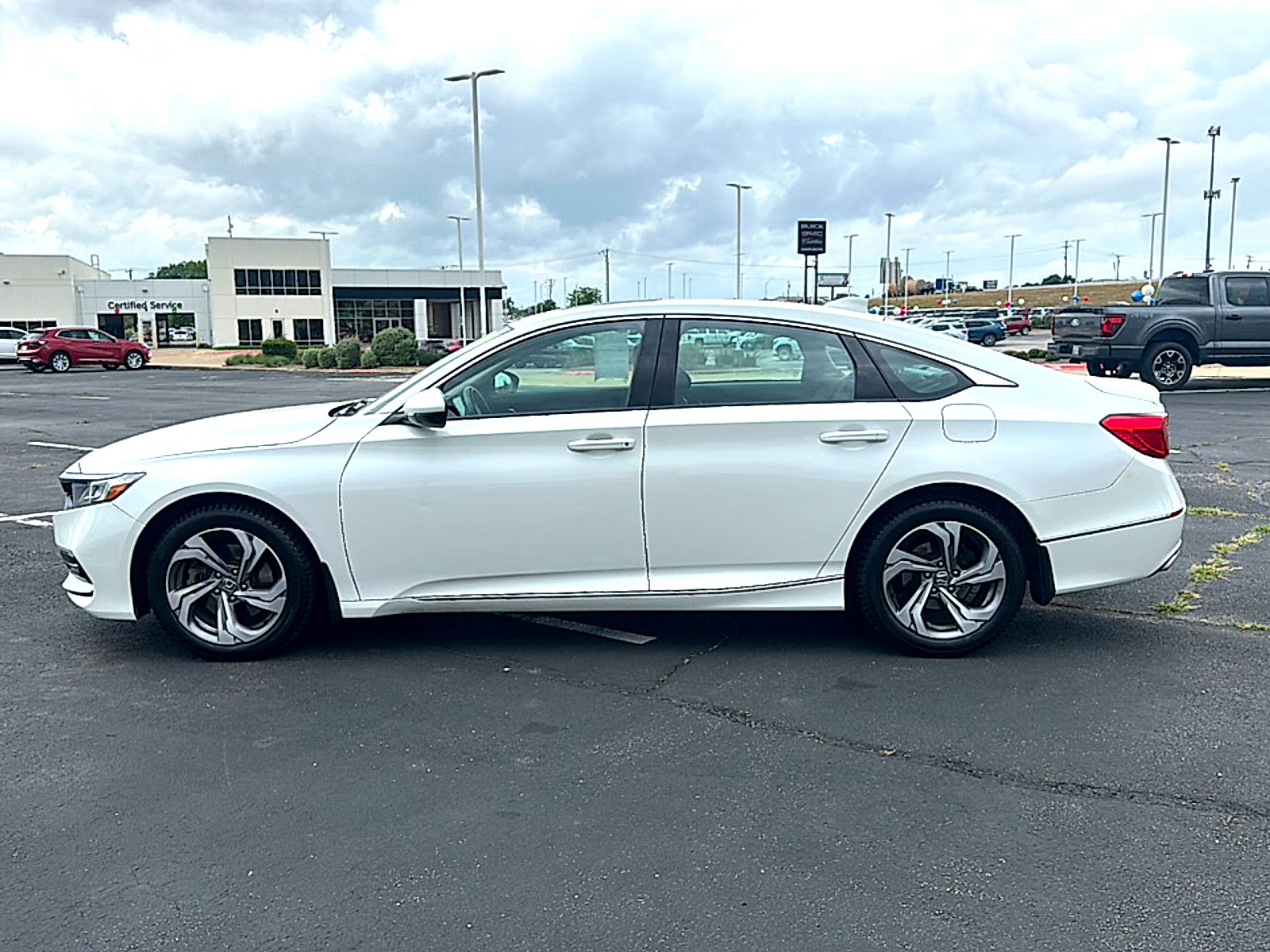Used 2018 Honda Accord EX-L image 5