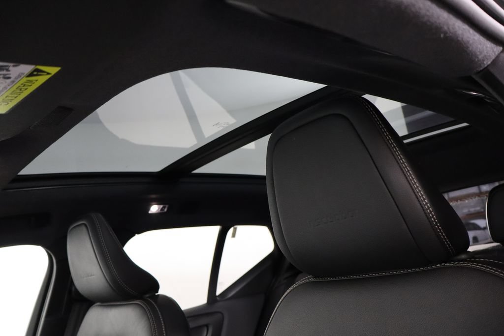 Used 2019 Volvo XC40 T5 Inscription AWD/4WD image 24