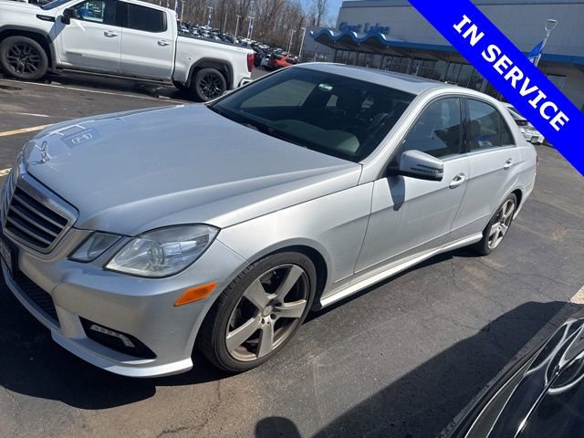 Used 2011 Mercedes-Benz E 350 4MATIC Sedan image 2