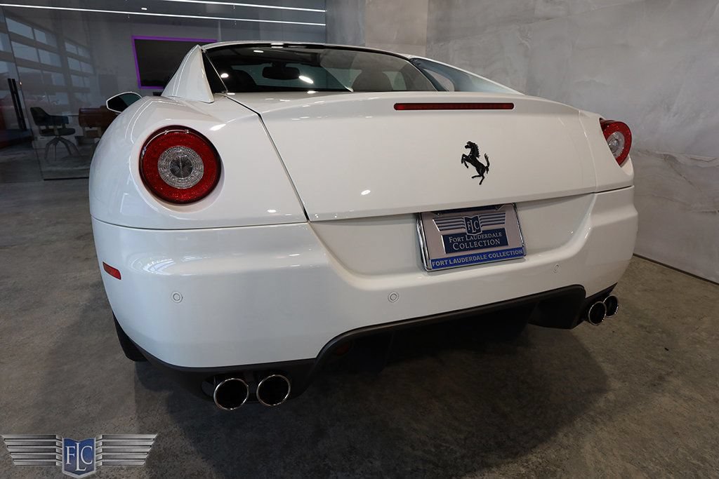 Used 2011 Ferrari 599 GTB Fiorano RWD image 10