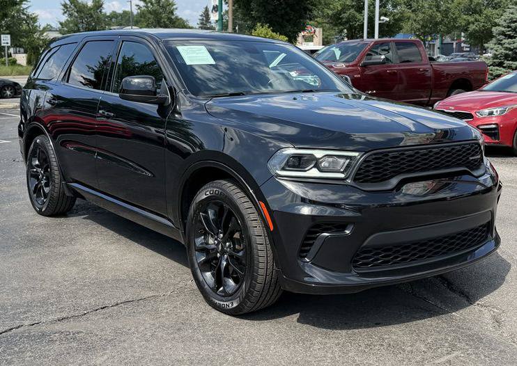 Used 2023 Dodge Durango GT RWD image 3