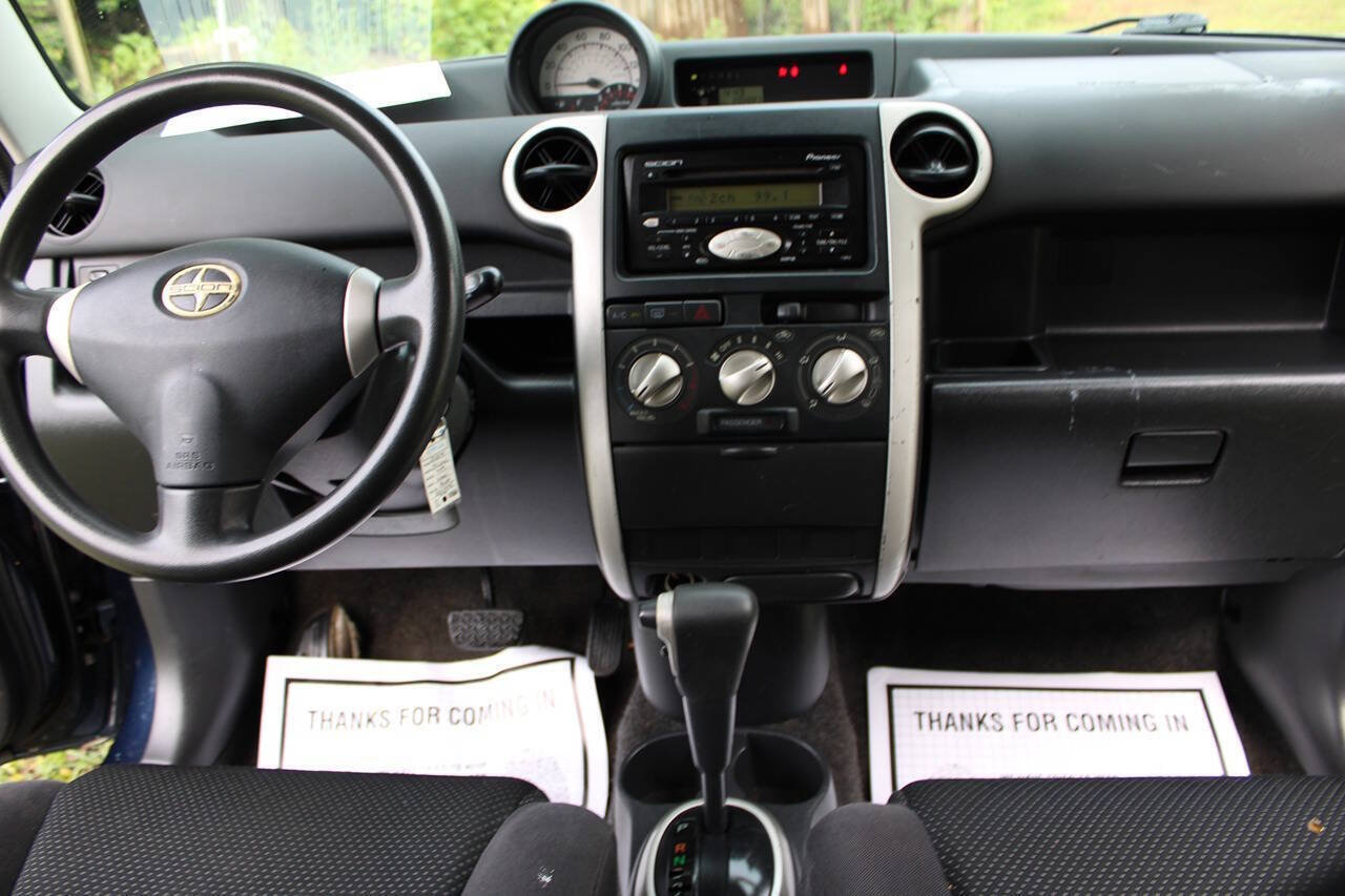 Used 2005 Scion xB FWD image 37