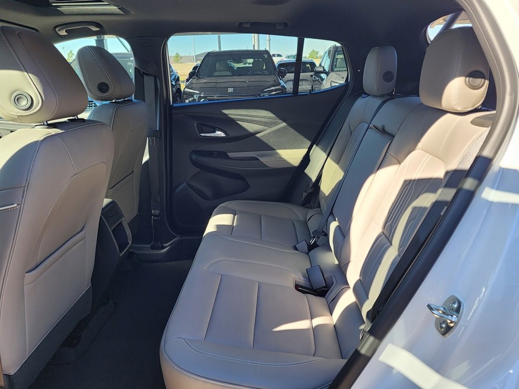 New 2026 Buick Envista Avenir image 41