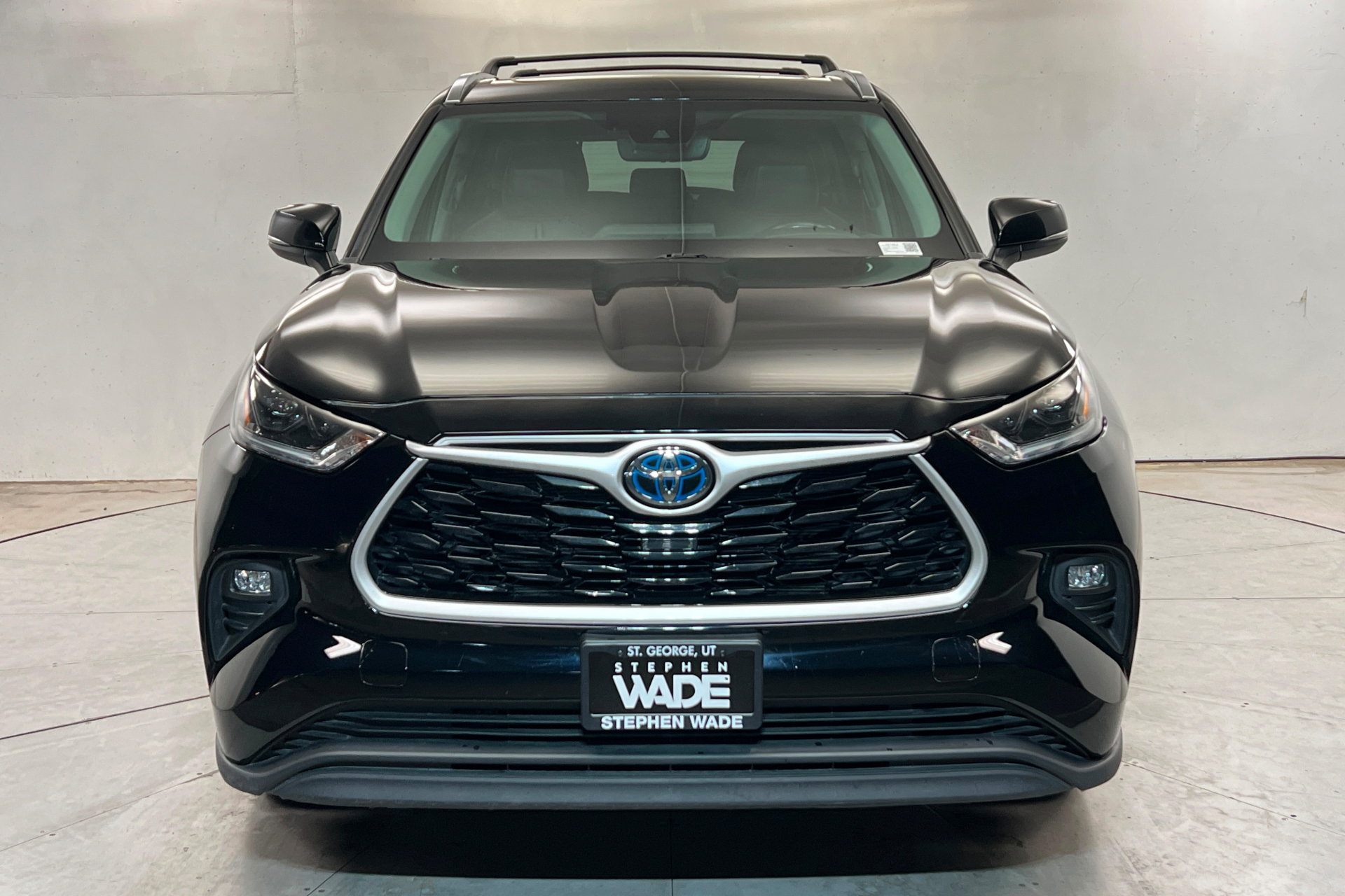 Certified 2021 Toyota Highlander XLE AWD/4WD image 9