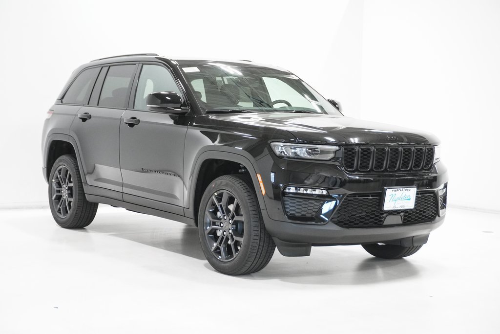Used 2025 Jeep Grand Cherokee Limited AWD/4WD image 4