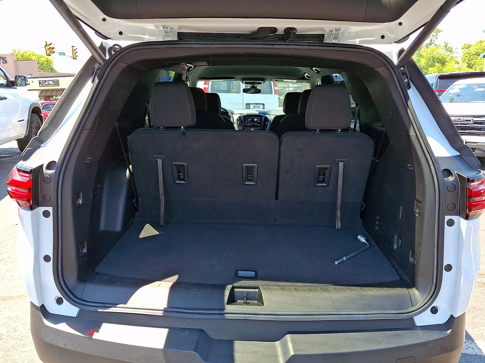 Certified 2023 Chevrolet Traverse LT AWD/4WD image 31