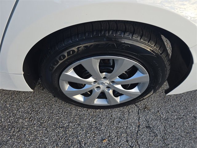 Used 2023 Toyota Corolla LE image 7