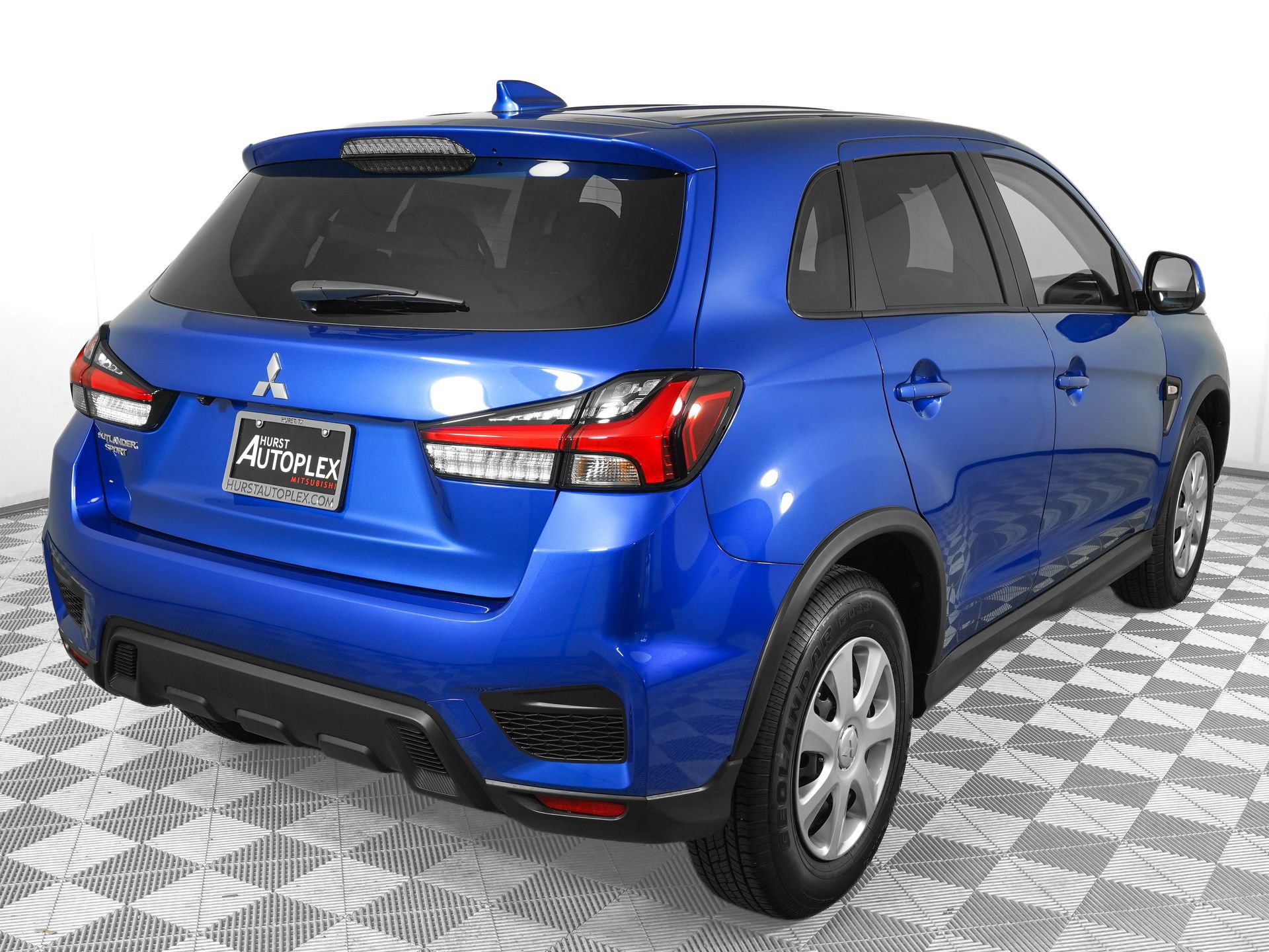 New 2027 Mitsubishi Outlander Sport FWD image 6