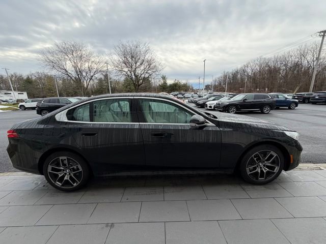 Used 2026 BMW 530i xDrive w/ Executive Package image 6