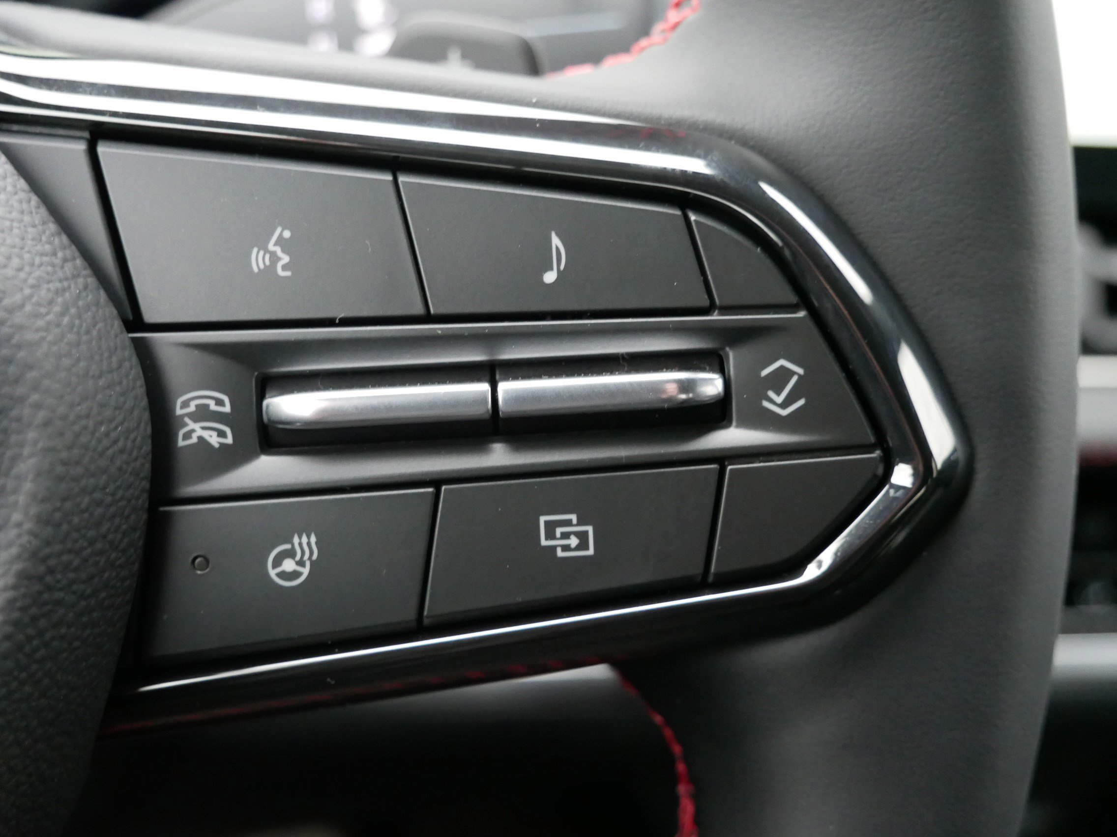 New 2026 GMC Yukon AT4 image 21