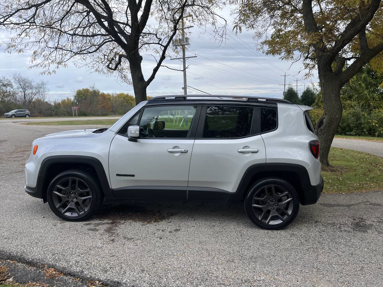 Used 2020 Jeep Renegade Altitude image 2