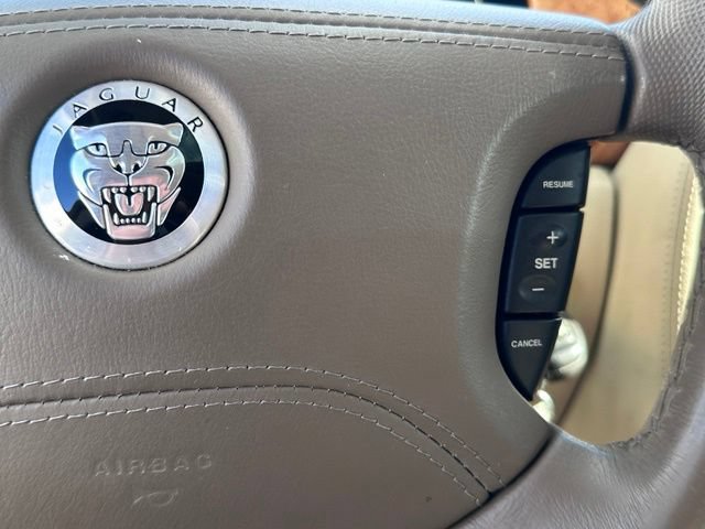 Used 2008 Jaguar XJ8 RWD image 19
