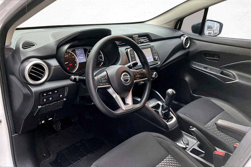 Used 2020 Nissan Versa S image 17