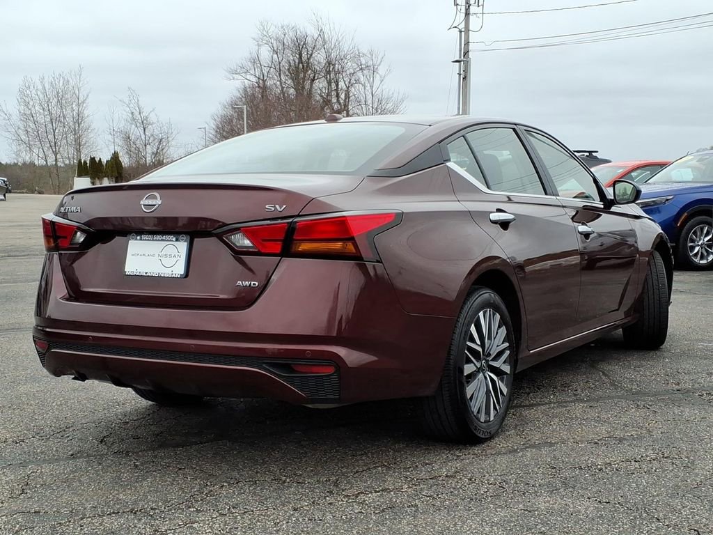 Certified 2024 Nissan Altima 2.5 SV image 3