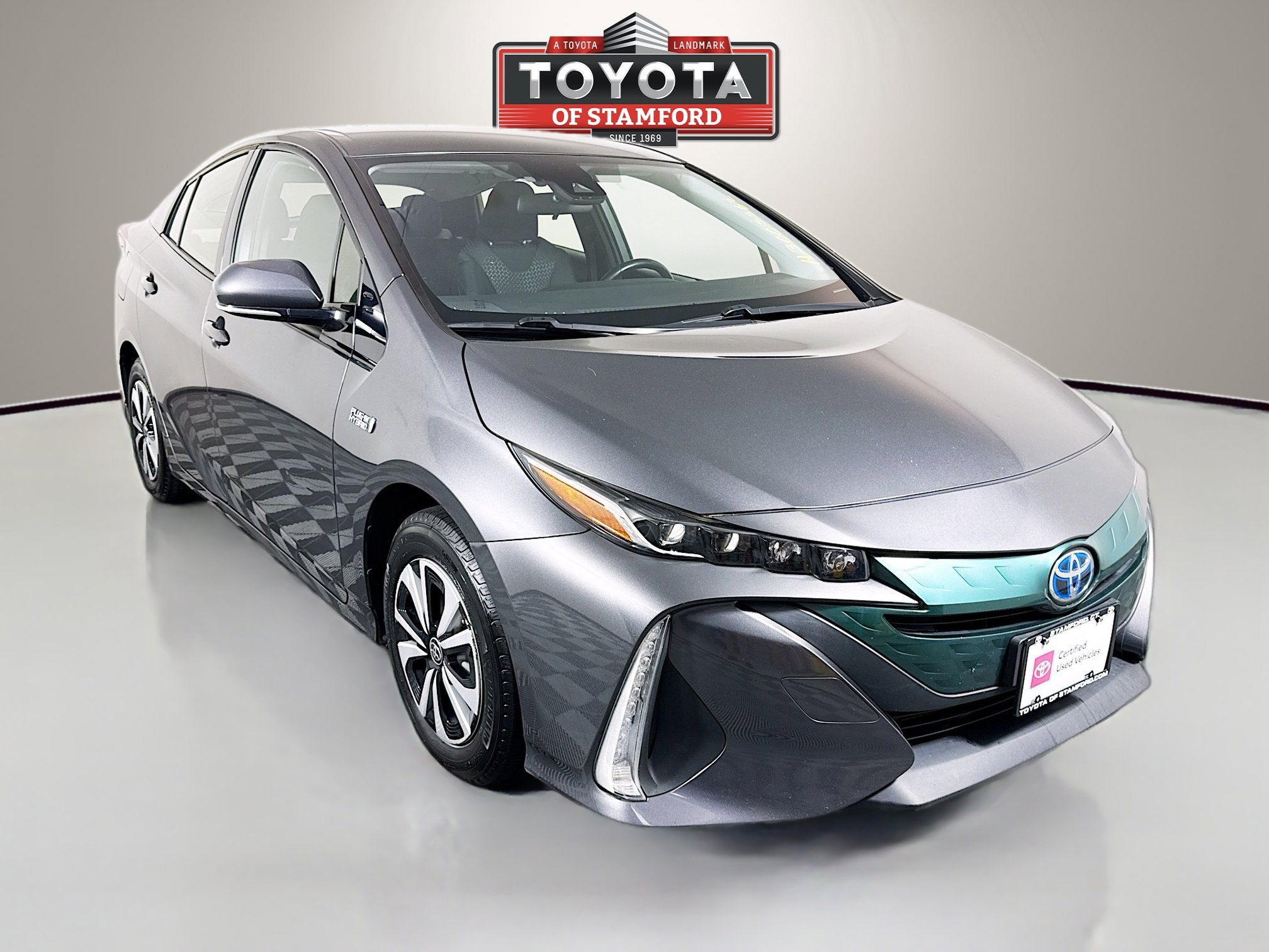 Certified 2017 Toyota Prius Prime Plus FWD image 1