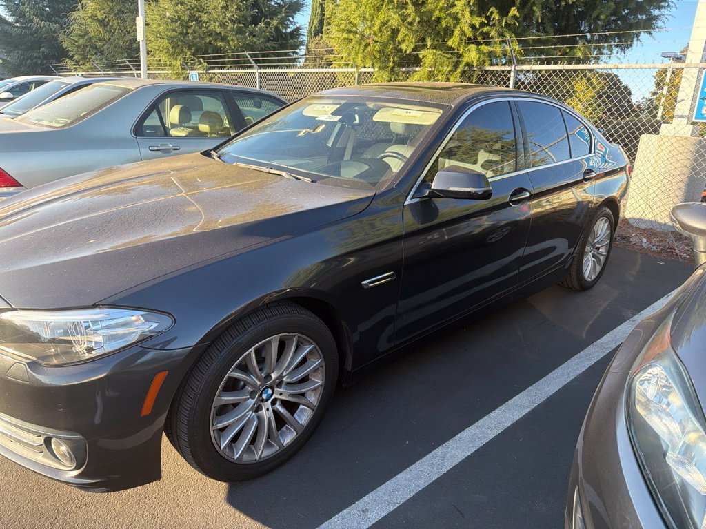 Used 2015 BMW 528i xDrive Sedan AWD/4WD image 2