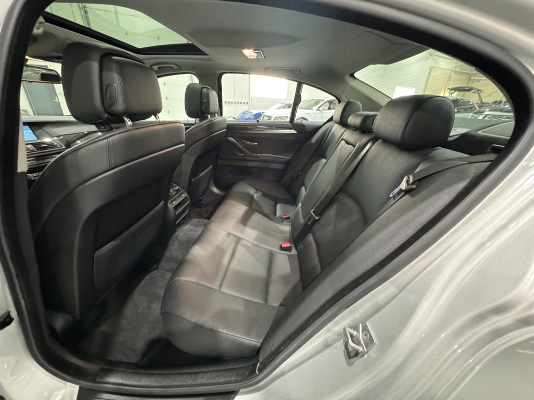Used 2011 BMW 535i xDrive Sedan image 35
