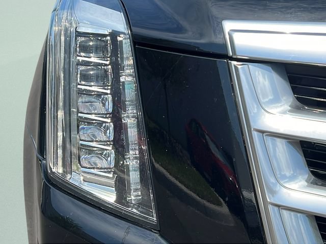 Used 2015 Cadillac Escalade Premium AWD/4WD image 29