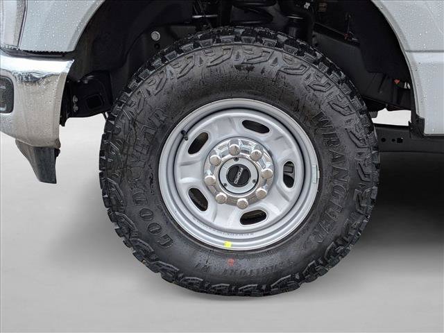New 2026 Ford F250 XL w/ XL Off-Road Package AWD/4WD image 10