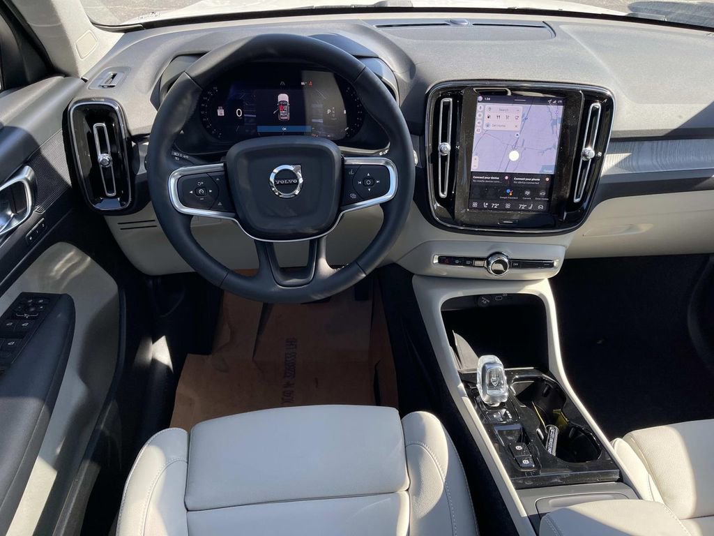 New 2026 Volvo XC40 B5 Plus w/ Protection Package Premier image 14