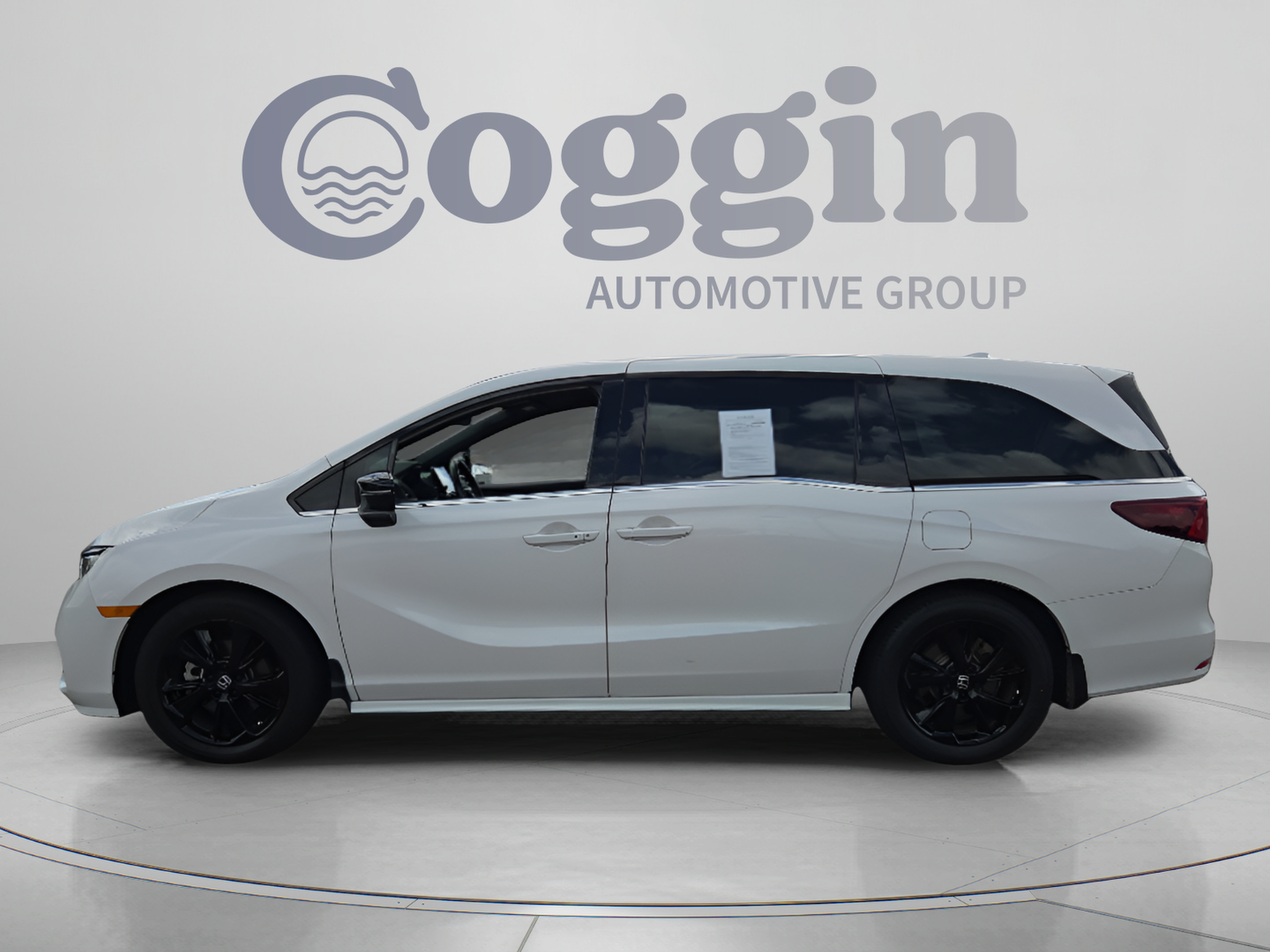 Certified 2024 Honda Odyssey Sport image 2