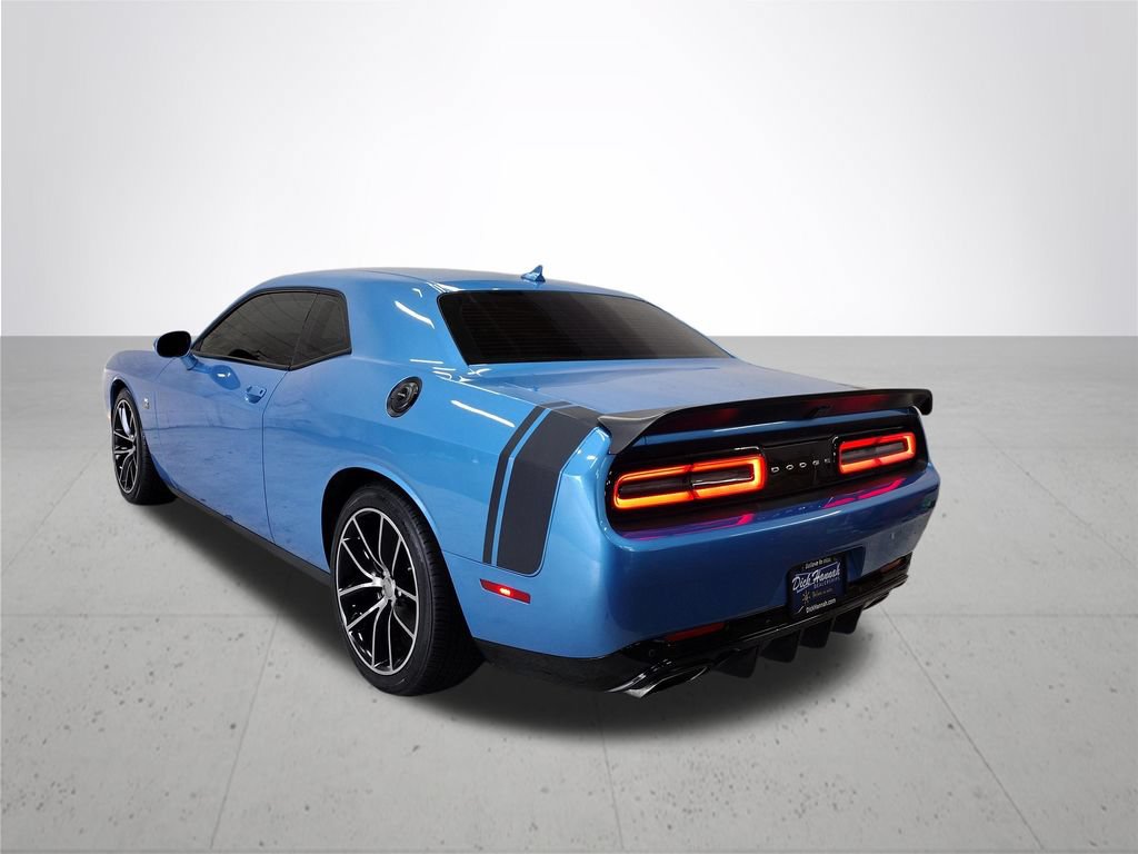 Used 2016 Dodge Challenger R/T Scat Pack RWD image 15