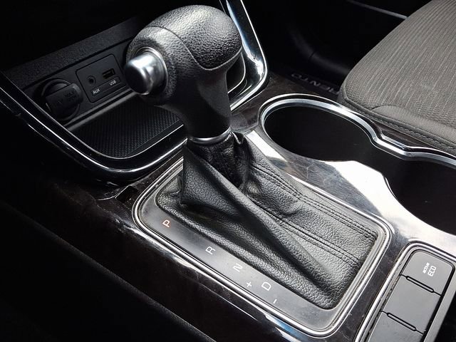 Used 2015 Kia Sorento LX image 15