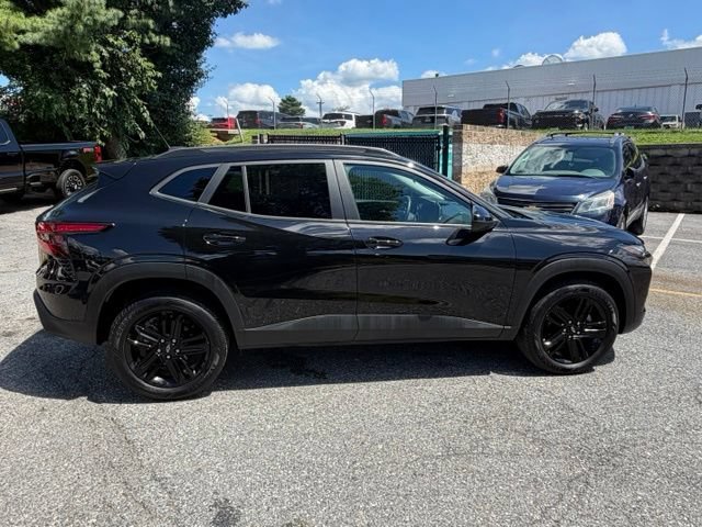 Used 2025 Chevrolet Trax ACTIV w/ Driver Confidence Package FWD image 9