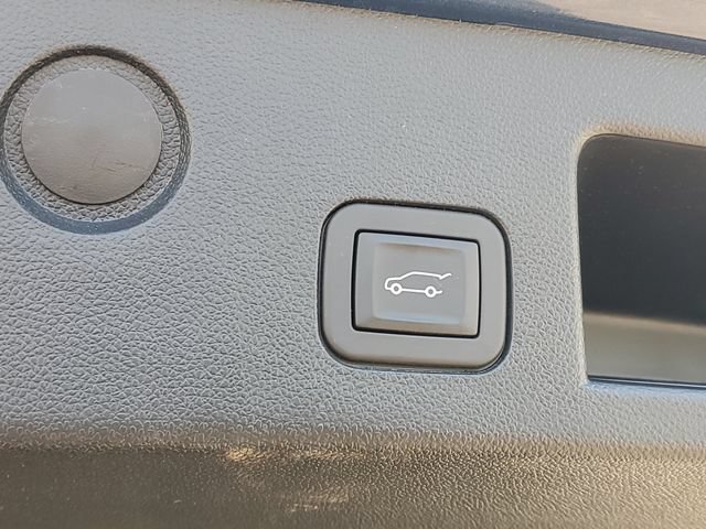 Certified 2025 Chevrolet Equinox RS w/ Safety and Technology Package AWD/4WD image 9