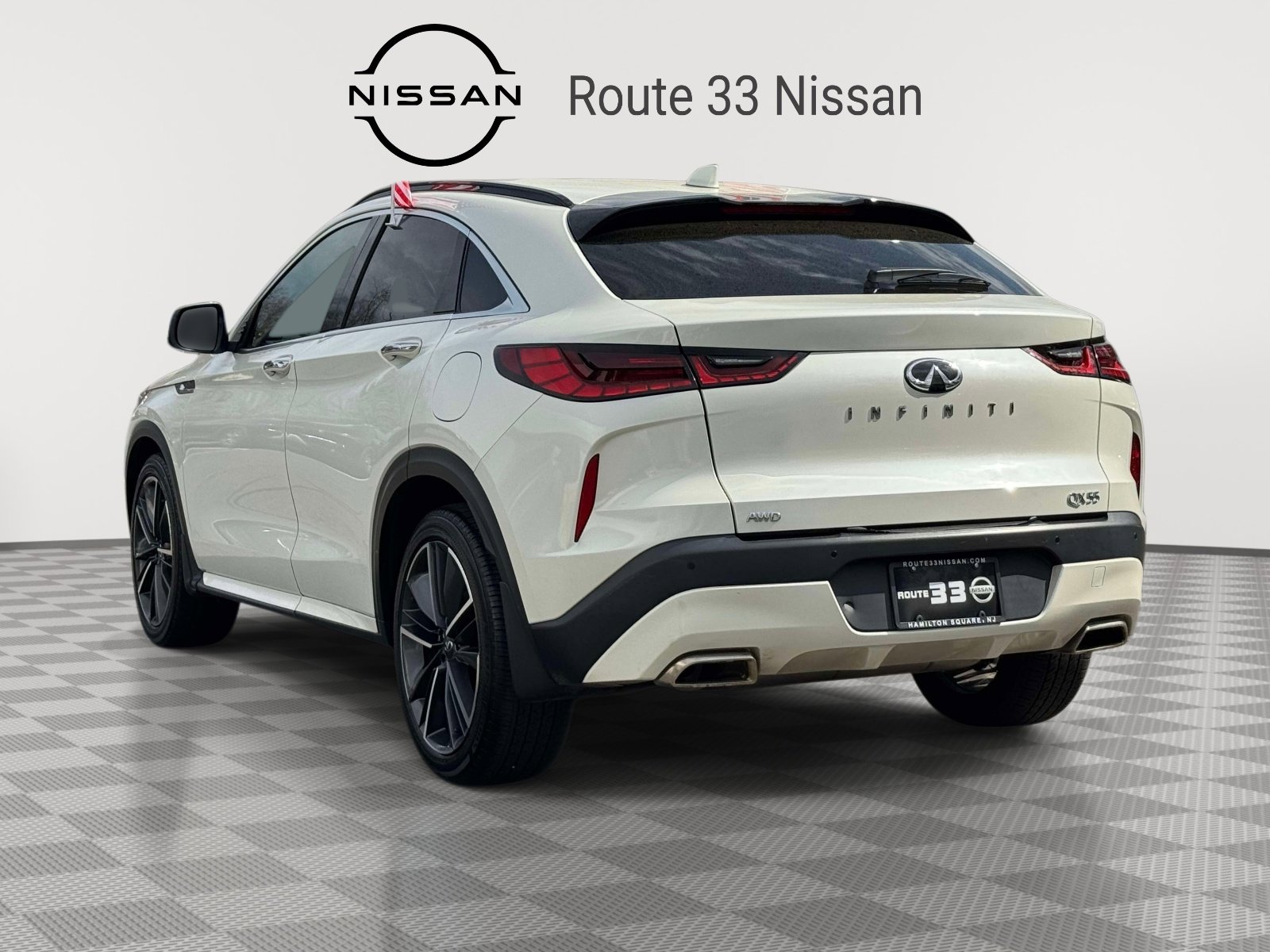 Used 2023 INFINITI QX55 Luxe w/ Cargo Package image 3