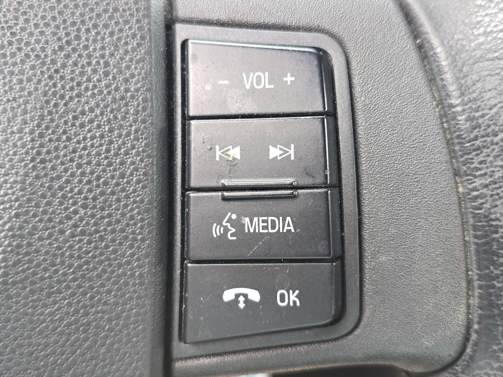 Used 2009 Ford Focus SEL FWD image 29