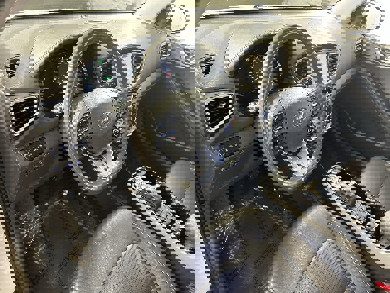 Used 2018 Hyundai Ioniq Limited image 12