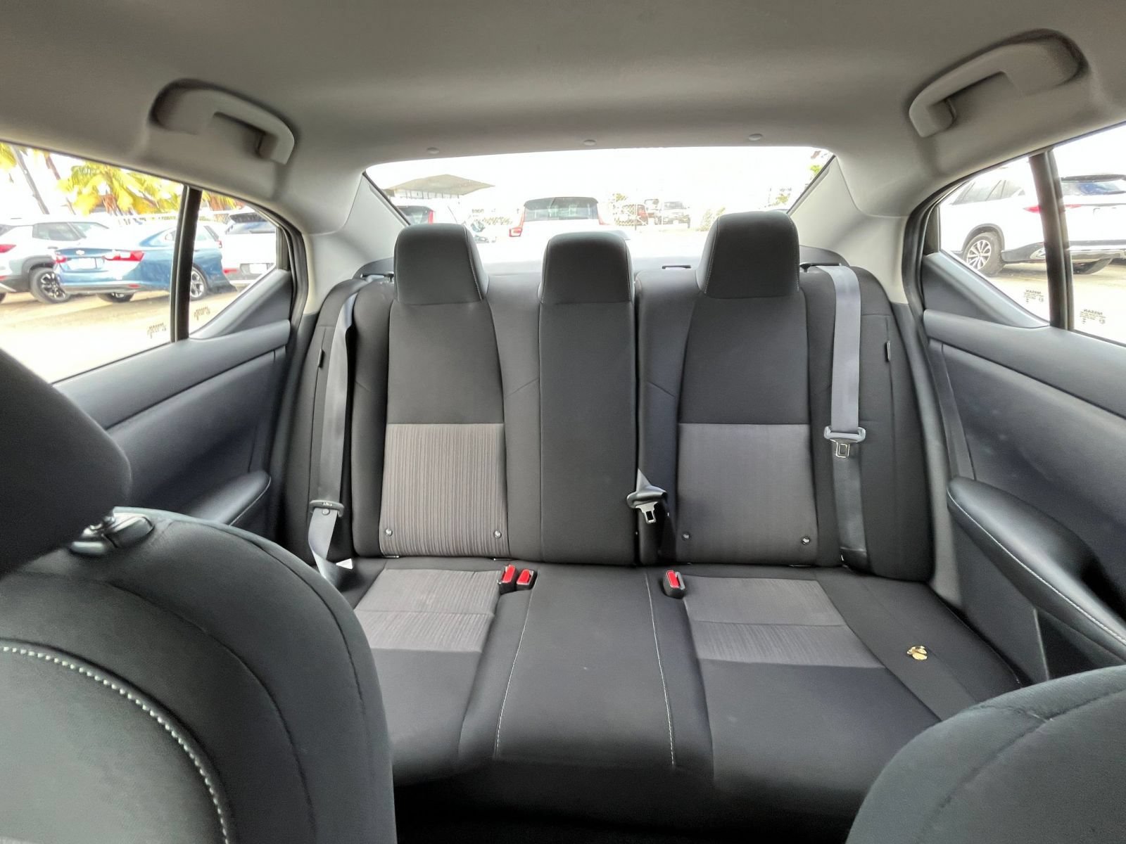 Used 2025 Nissan Sentra SV FWD image 35