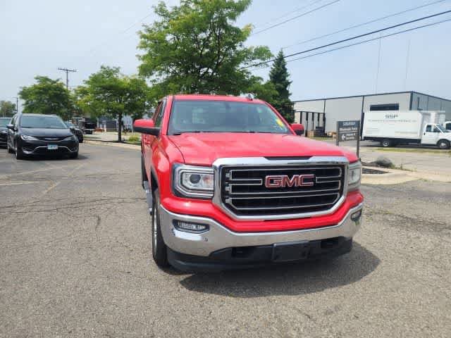 Used 2018 GMC Sierra 1500 SLE w/ SLE Value Package AWD/4WD image 6