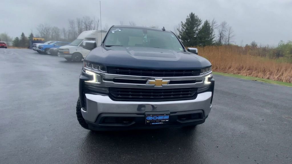 Certified 2021 Chevrolet Silverado 1500 LT AWD/4WD image 3