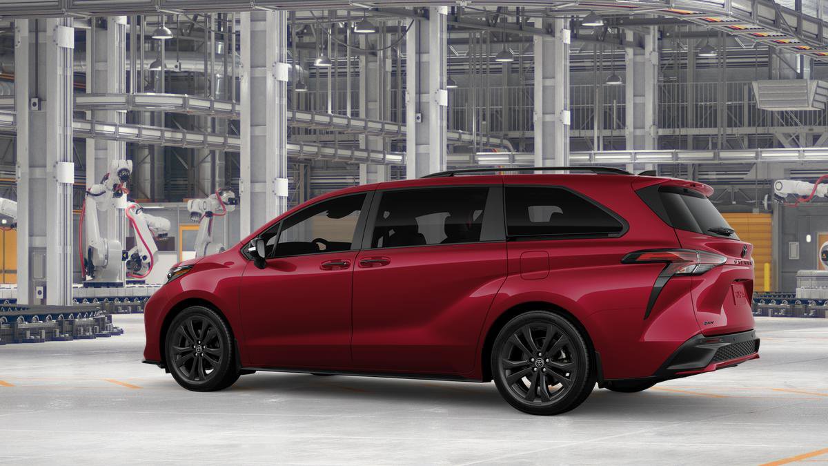New 2026 Toyota Sienna XSE FWD image 7
