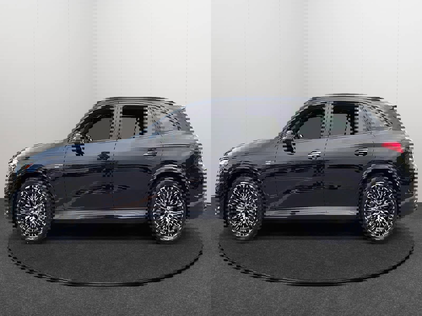 New 2026 Mercedes-Benz GLC 43 AMG 4MATIC image 3