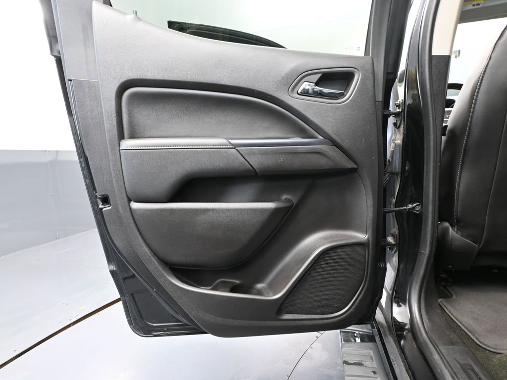 Used 2016 GMC Canyon SLT image 34