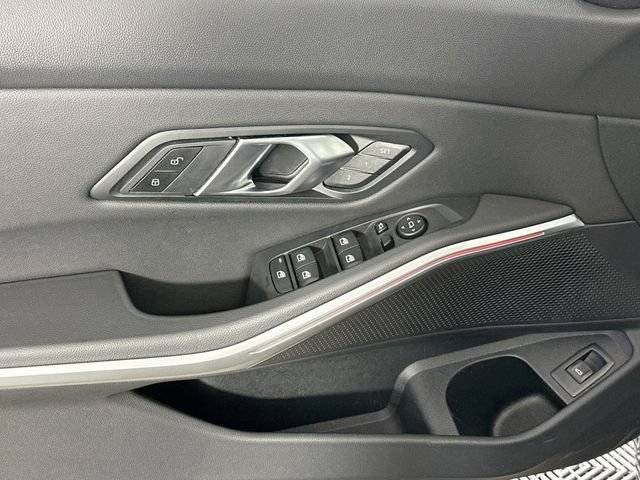 Used 2025 BMW 330i xDrive Sedan AWD/4WD image 23