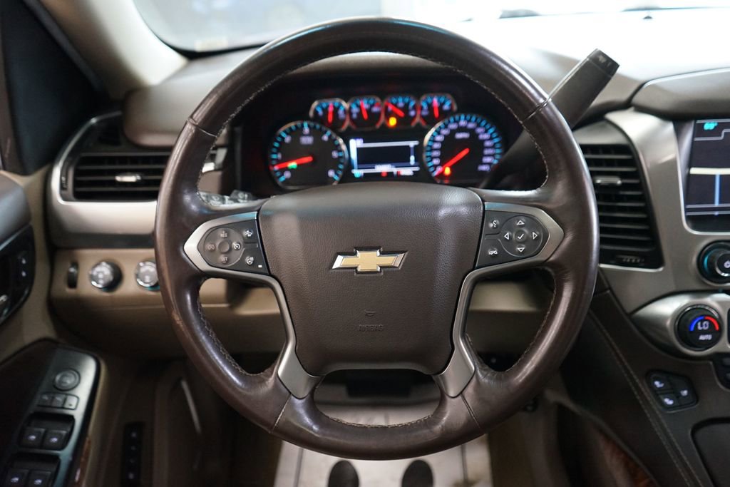 Used 2017 Chevrolet Suburban Premier AWD/4WD image 36
